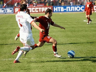 Эпизод одного из центральных матчей 6-го тура между Рубином и Спартаком